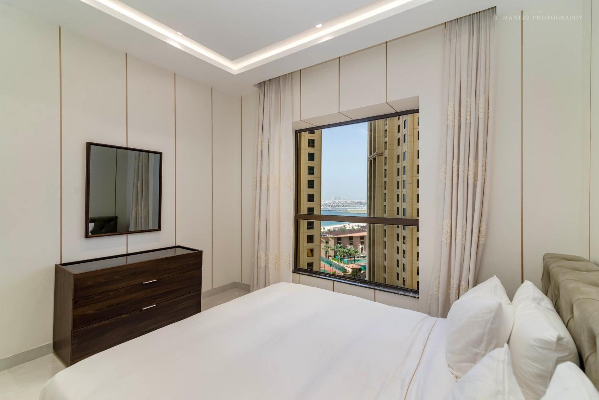 Appartamento Usmans 4Bdrm Jbr Sadaf Next To Ritz Carlton Walk Dubai Esterno foto